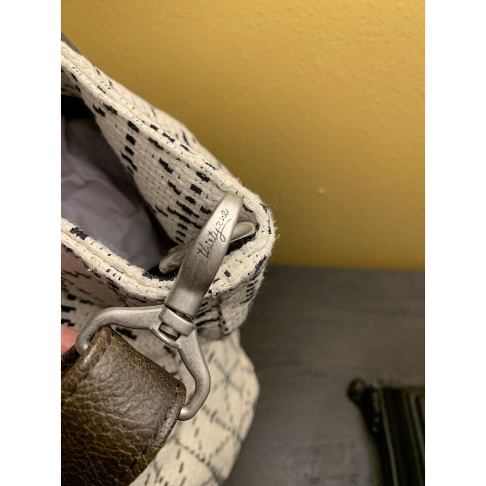 Thirty-One Black and White Shoulder Bag - Picture 4 of 14